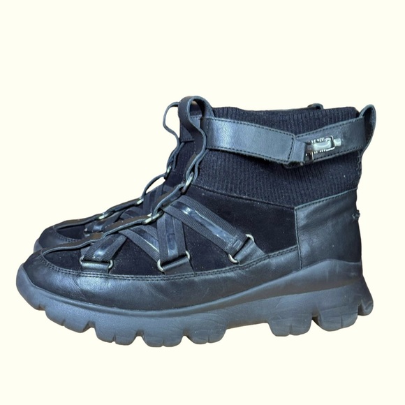 UGG Lakes & Lights Black Leather Fur Sneaker Shoes EUC - Picture 7 of 14